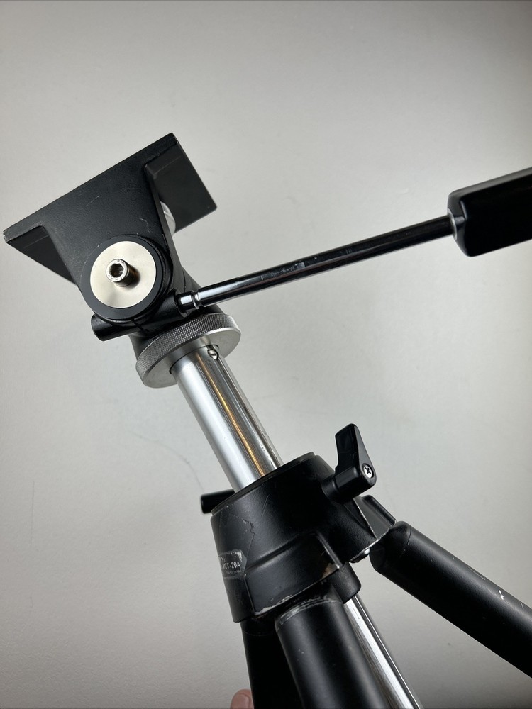 Camera Tripod Sony VCT-20A Elevator Tripod with Pan/Tilt Head