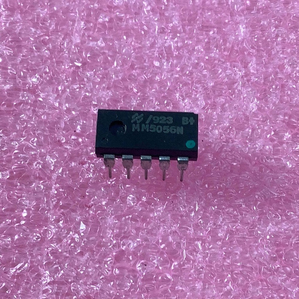 MM5056N - NSC - Dual 256-Bit Static Shift Register