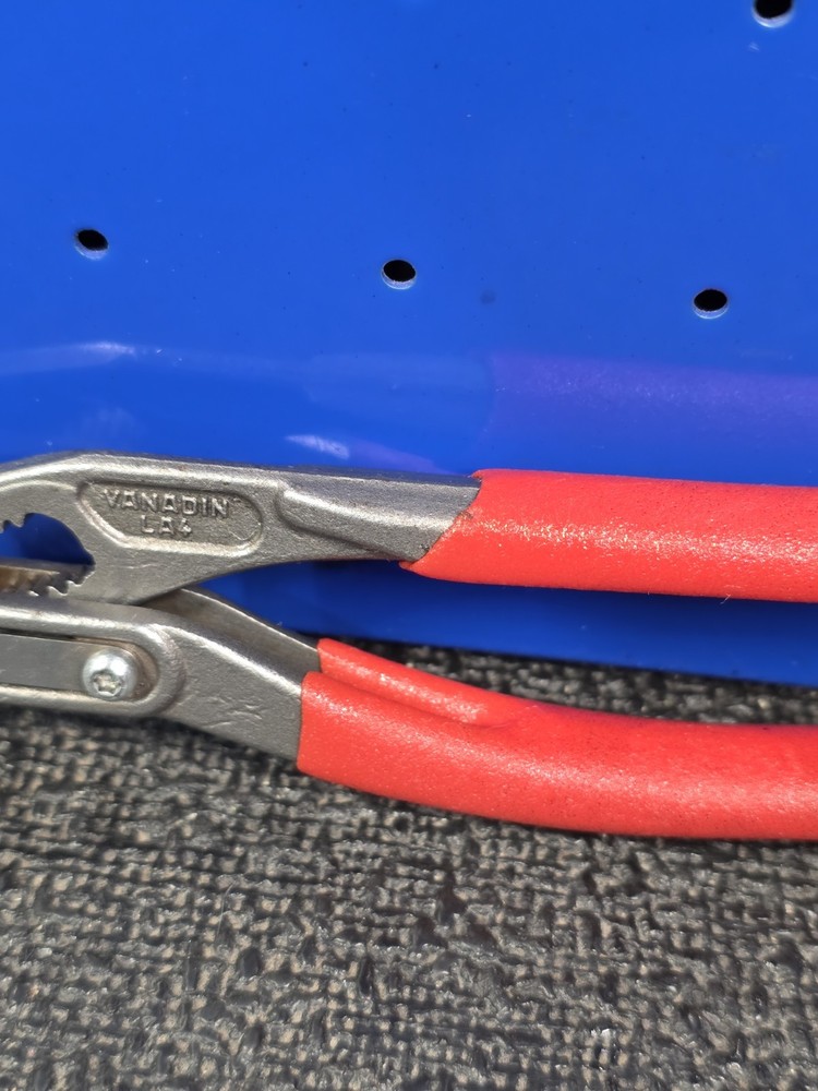 Matco Tools PC6 6” Knipex Cobra Pliers Adjustable Water Pump