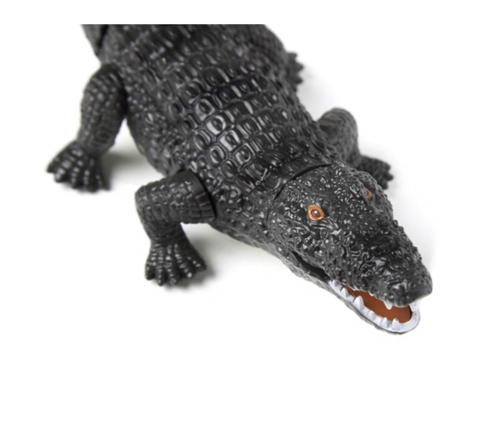 World tech toys RC creatures remote controlled INFRARED crocodile