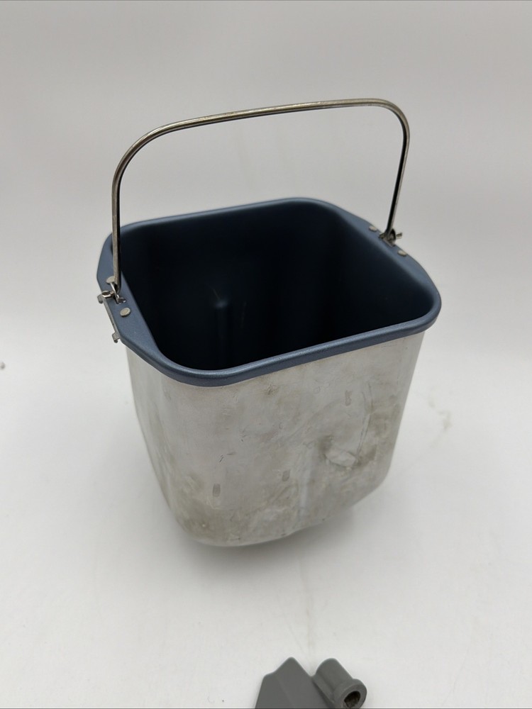 Sunbeam Breadmaker 5890 Baking Machine Replacement Pan & Paddle Parts Only