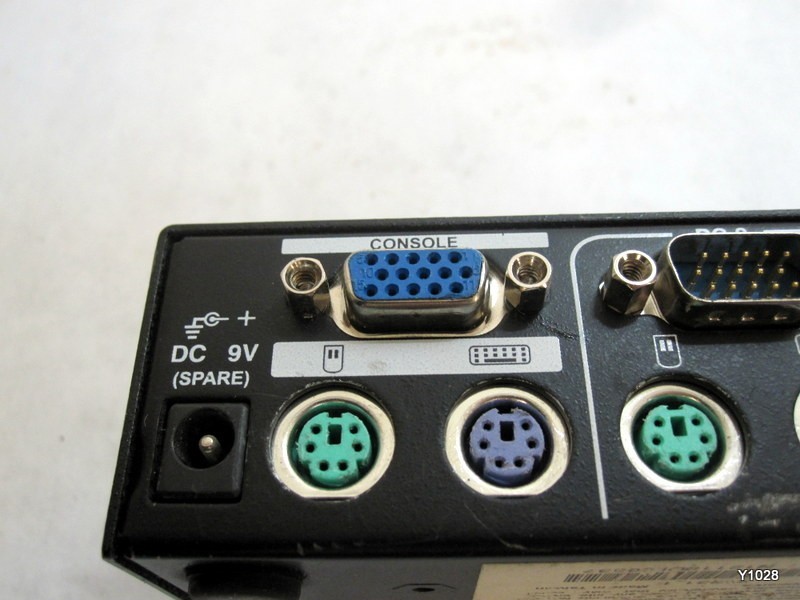 StarTech.com (SV231) 2-Ports External KVM Switch PS/2 no accessories