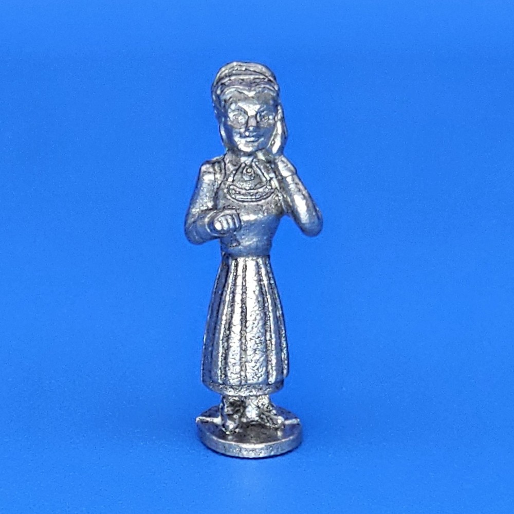 Scooby-Doo Clue Game Replacement Piece Mover Token Mrs. White