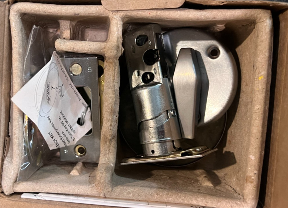 Falcon D271 626 Deadbolt Turn Inside x Occupancy Indicator – Open Box