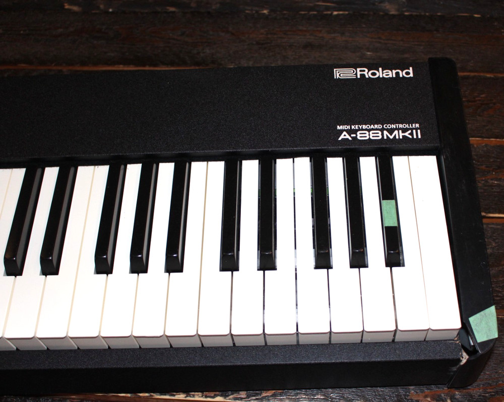 Roland A-88MKII MIDI Keyboard Controller *ISSUES* #R6293
