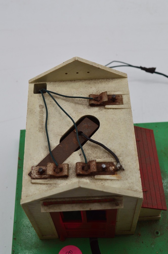 Lionel No. 45 Automatic Gateman