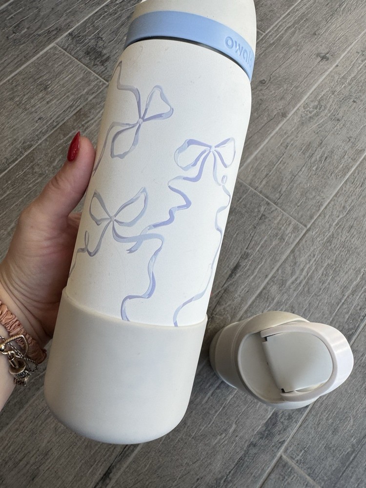 A Bundle Of 2 Owala Water Bottles