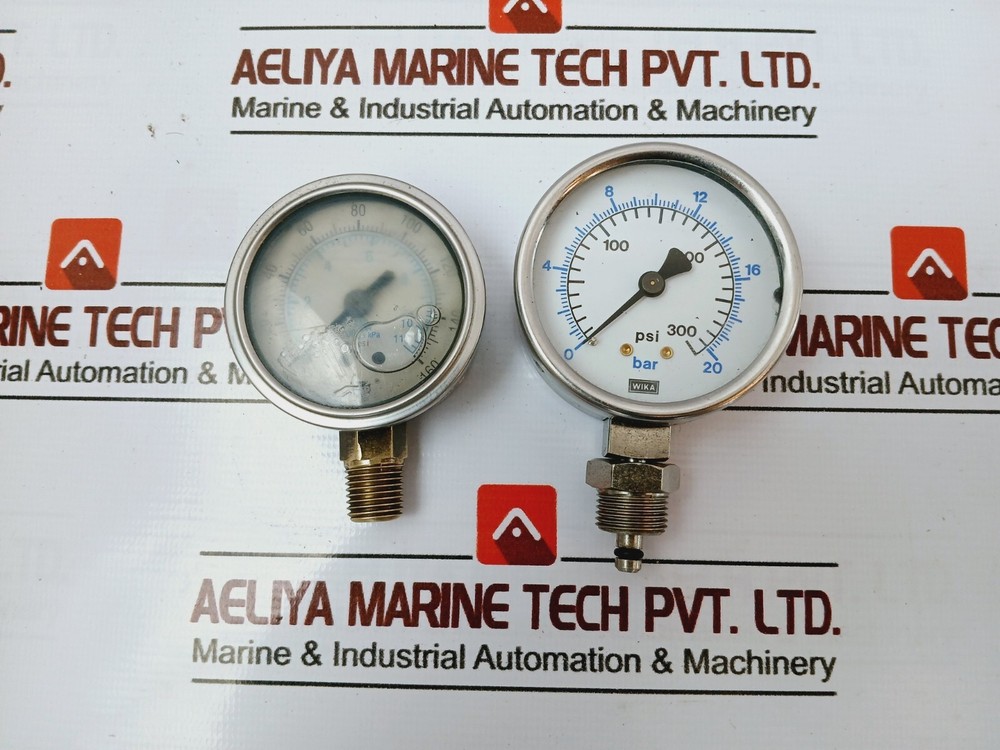 Si Pressure Instruments TPI Hand Held Test Pump Kit Max 25 Bar/360 PSI
