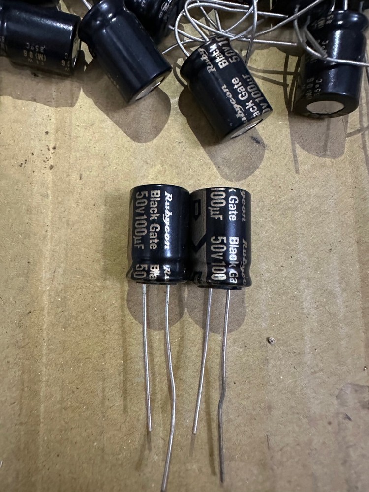 1 pcs Rubycon Black Gate 100uF/50V capacitors NEW OLD STOCK