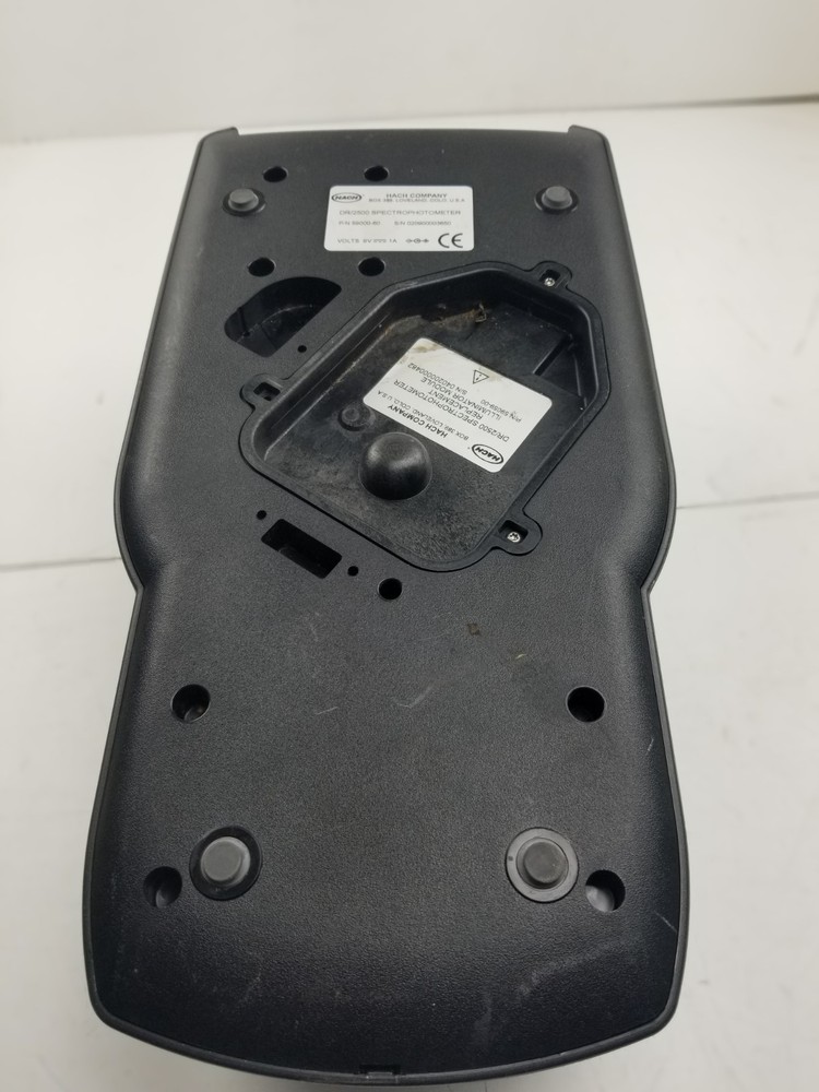 HACH DR/2500 SPECTROPHOTOMETER