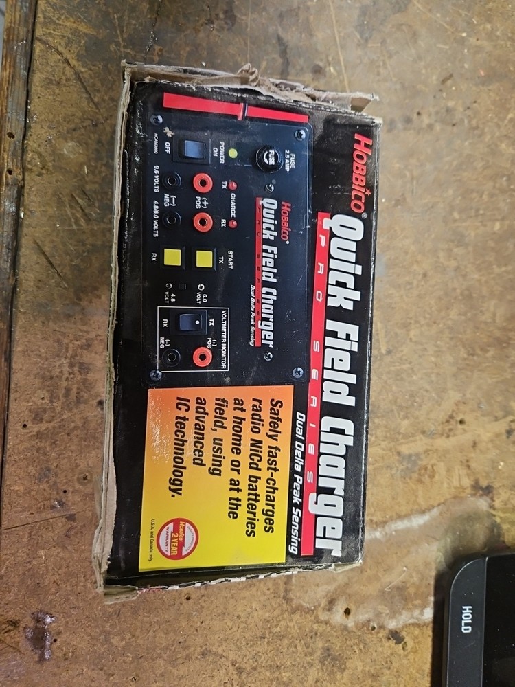 Hobbico Quick Field Charger Pro Series