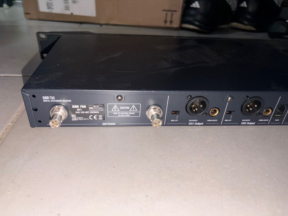 AKG DSR700 Digital Wireless Microphone Receiver System