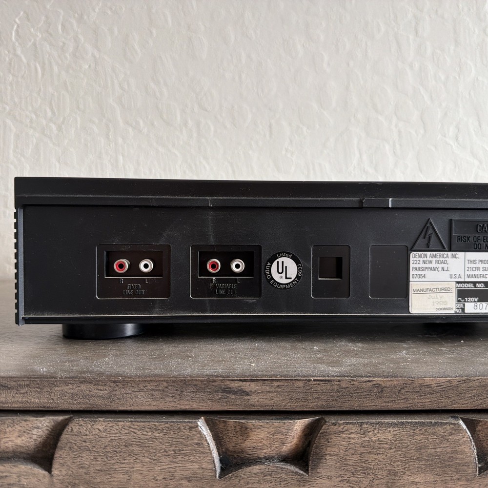 Denon DCD-810 PCM Audio Technology Double Super Linear Converter CD Player