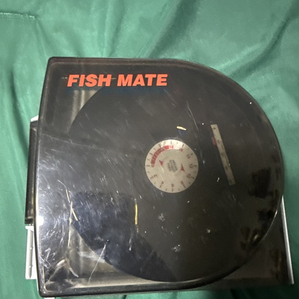 Ani Mate Automatic Pond Fish Feeder, Black