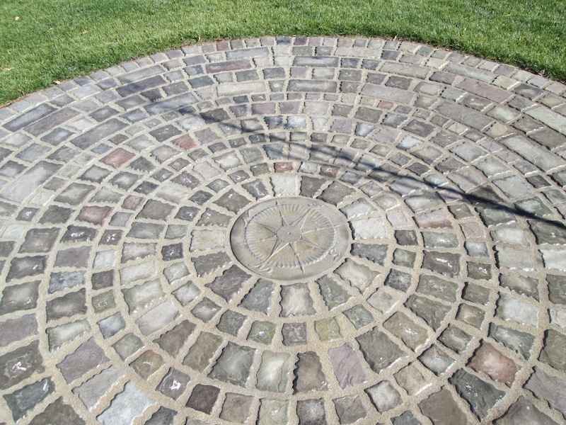 12 Paver Molds Make 100s of 6x6x1.5" Castle Cobble Stones for Pennies. FAST SHIP