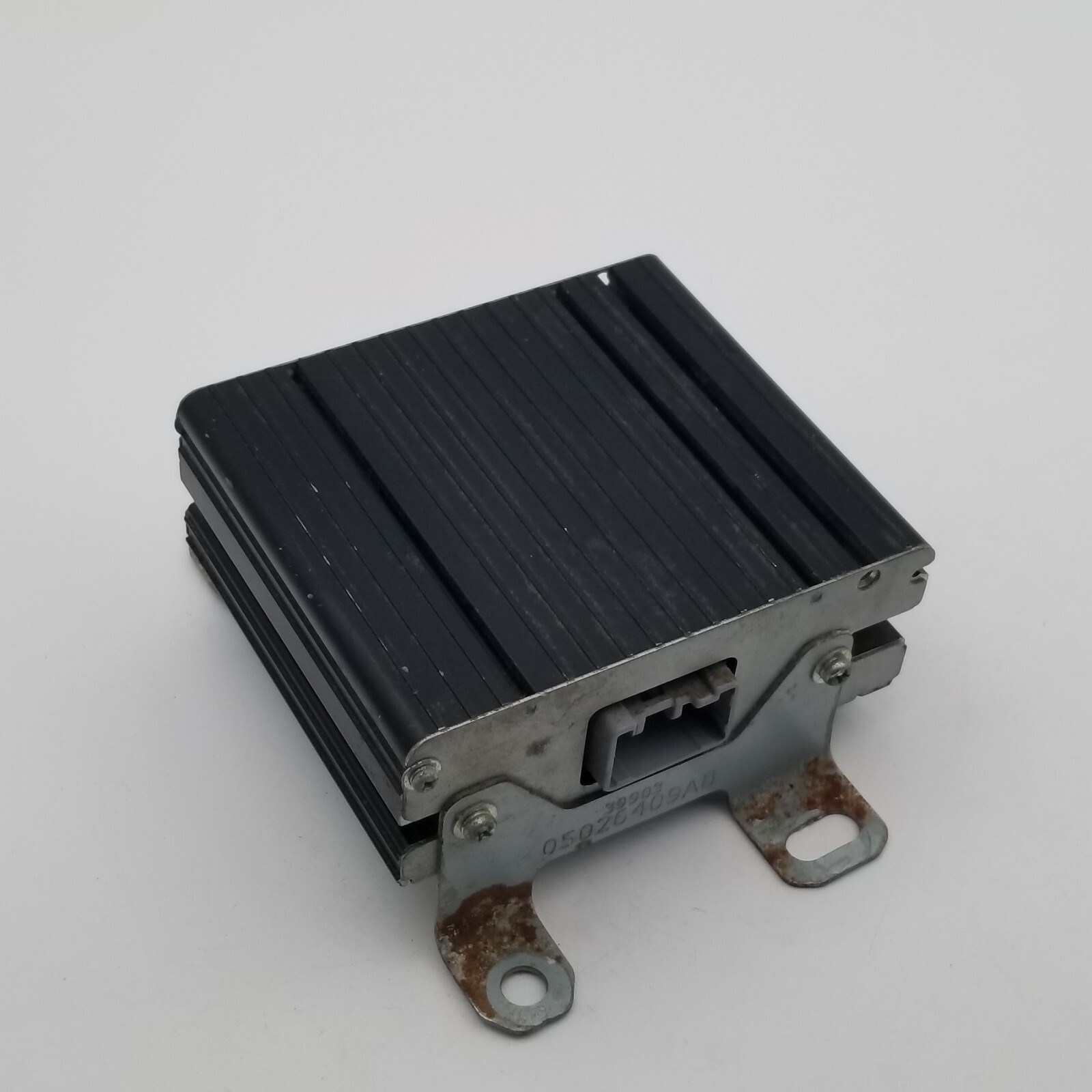 2009 - 2010 DODGE JOURNEY Radio Audio 05026409AB OEM