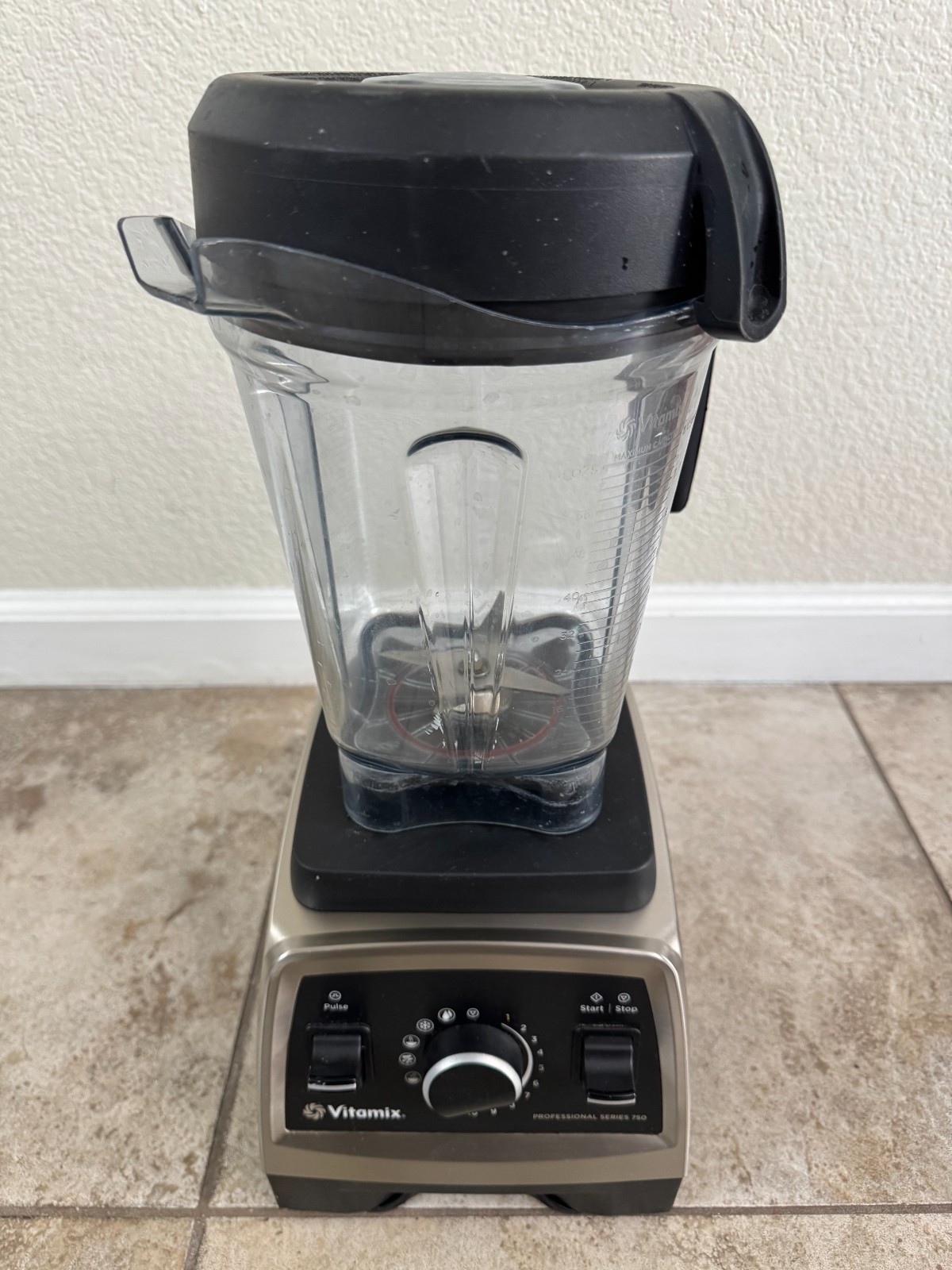 Vitamix Professional Series 750 64oz Blender - Brushed Stainless Steel (VM0158A)