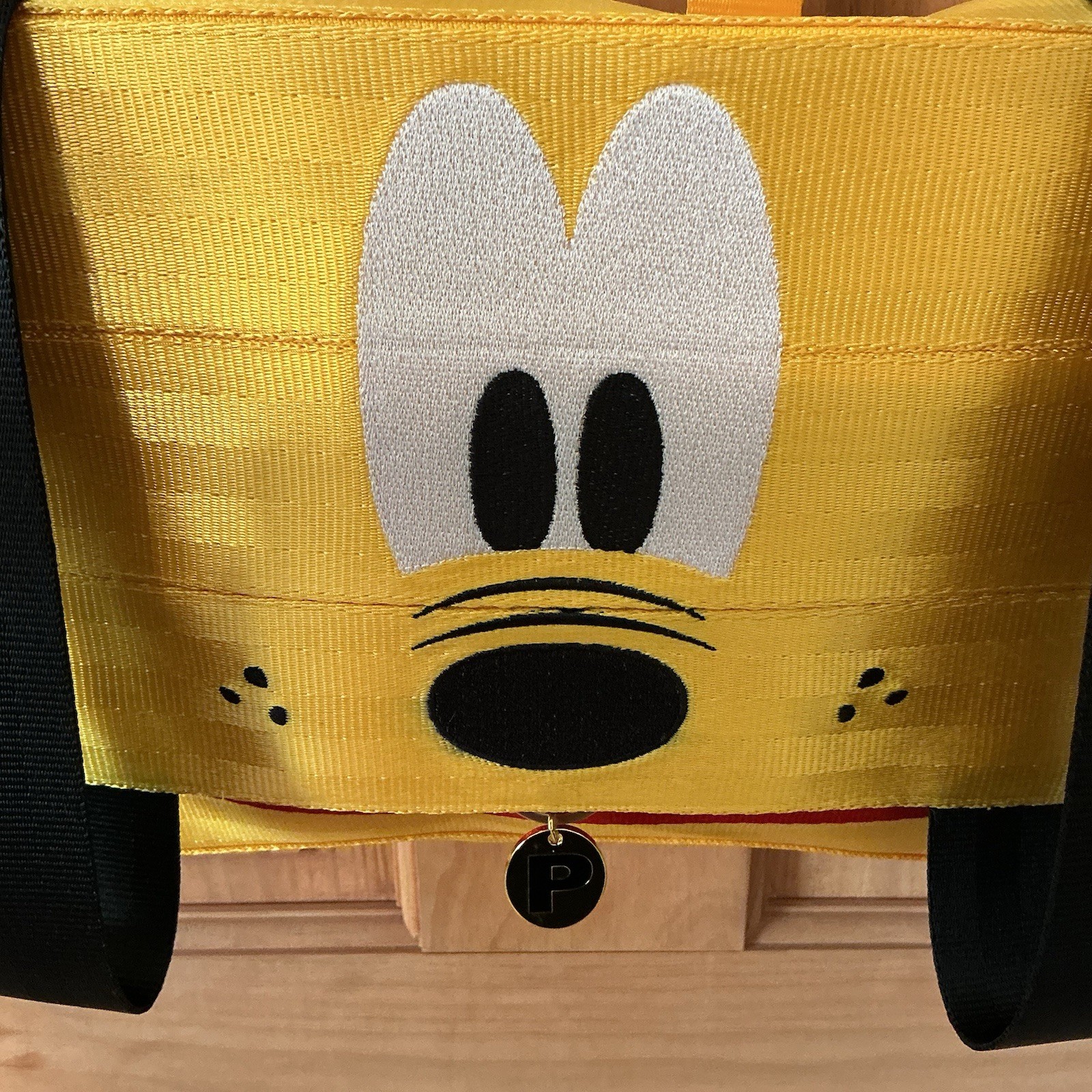 Harvey's Seatbelt Disney Pluto Foldover Crossbody NEW