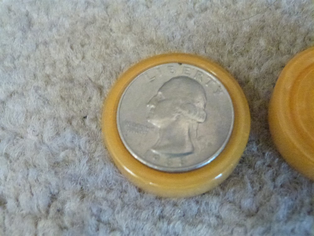 2 VTG Turned BAKELITE Replacement Backgammon Pieces SWIRL BUTTERSCOTCH 1.2"