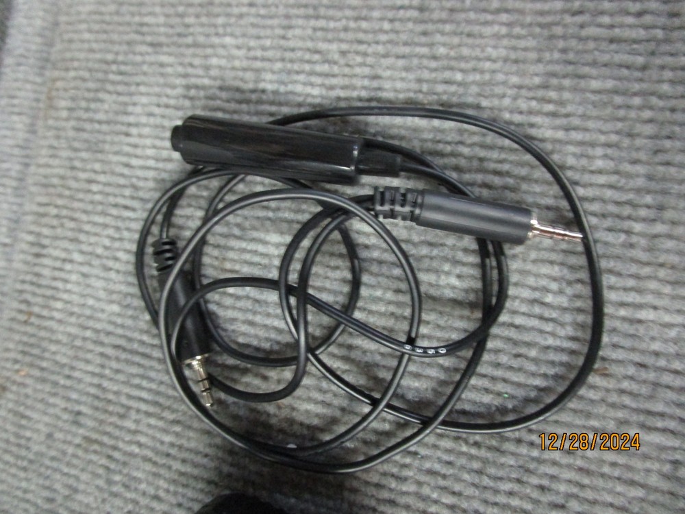 Blue-WI Nighthawk Tactical Bluetooth Mic Needs Battery