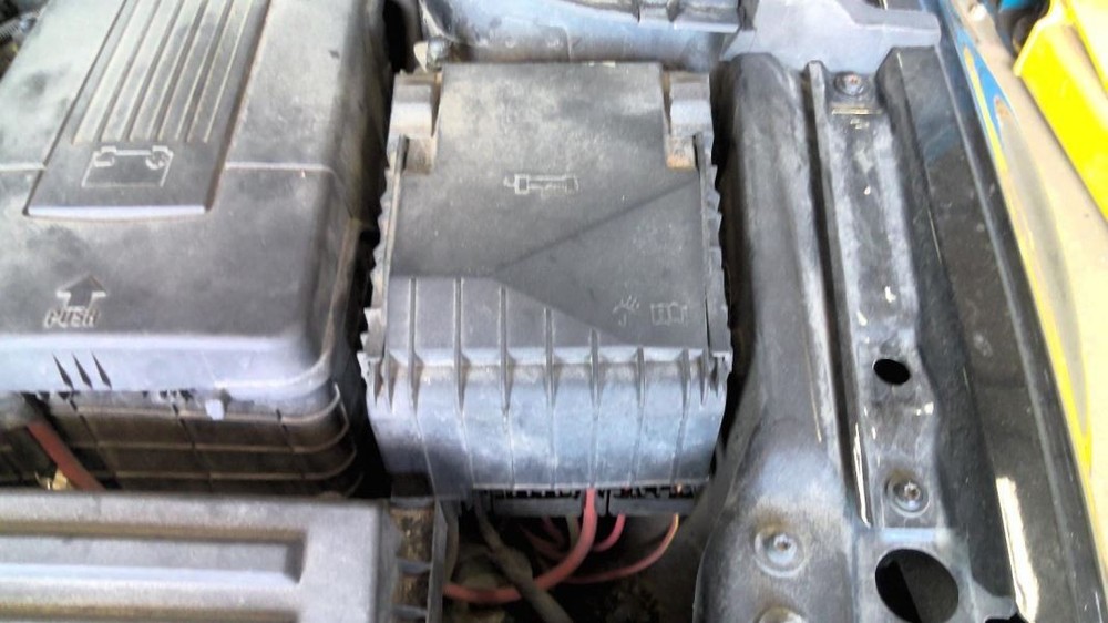 Fuse Box Engine Compartment Fits 09-12 CC 283792