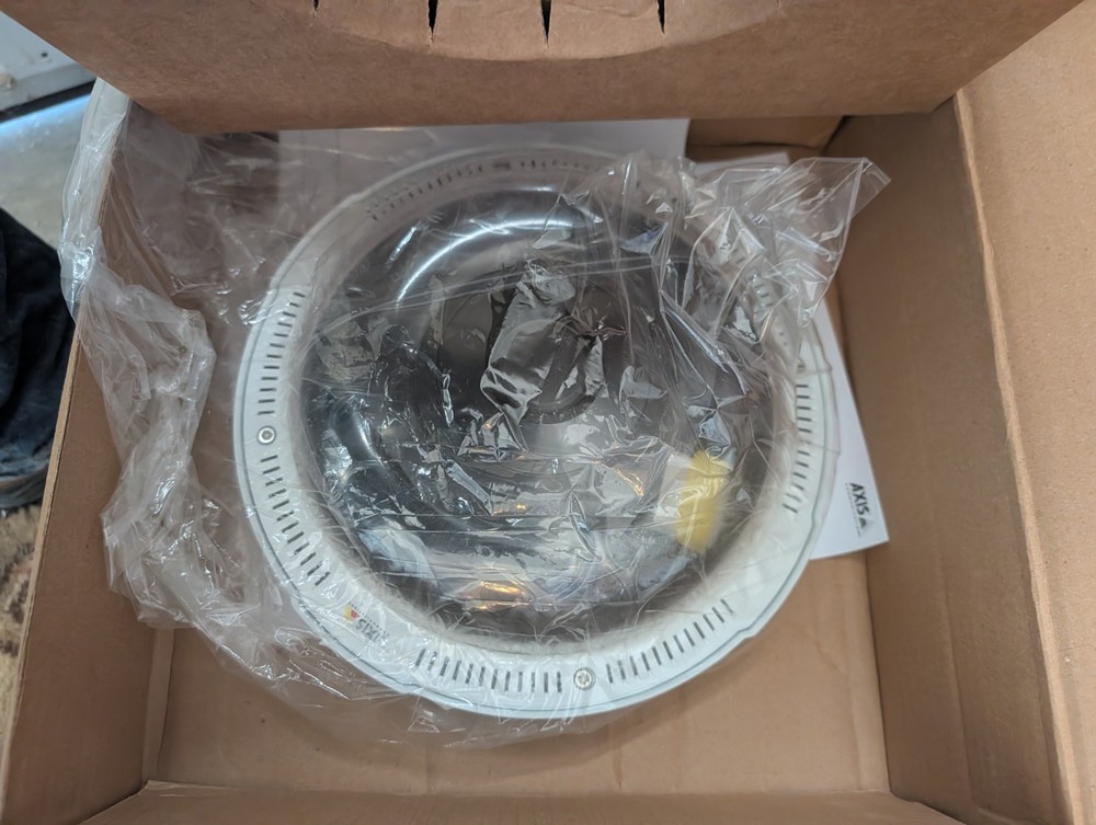 New!! Axis P3717 PLE Mutihead 4 Sensor Camera Network Camera