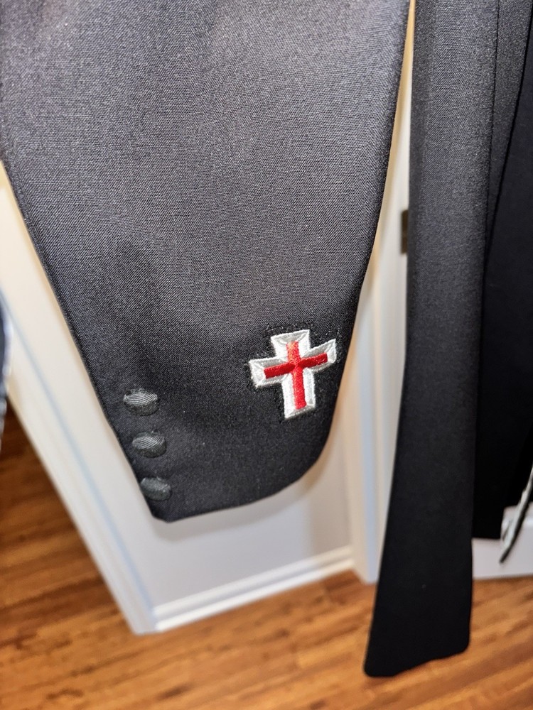 KNIGHTS TEMPLER WOOL COAT BELT AND INSIGNA