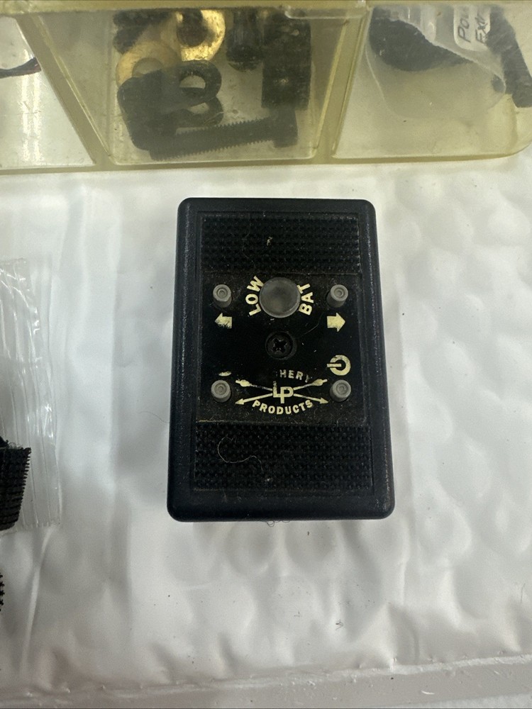 Item 3604 - Archery Target Sight Light Components - Unknown Brand