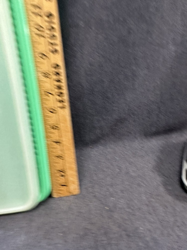 Long Rectangular Lidded Bread Box Easy Crisp Tupperware Jadite Green ECU