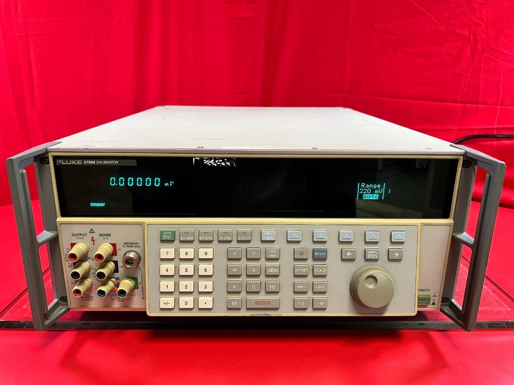 Fluke 5700A s/n 5580008 Multifunction Calibrator
