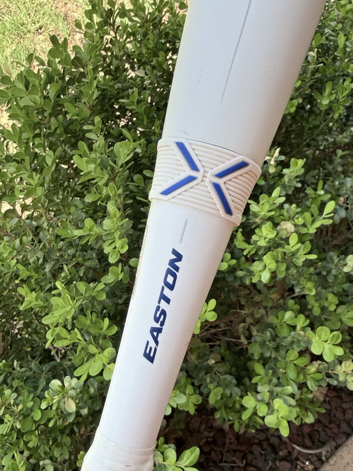 Easton Firefly FP22FF12 Length 30"/18 oz Drop-12 SOFTBALL BAT Great Condition!