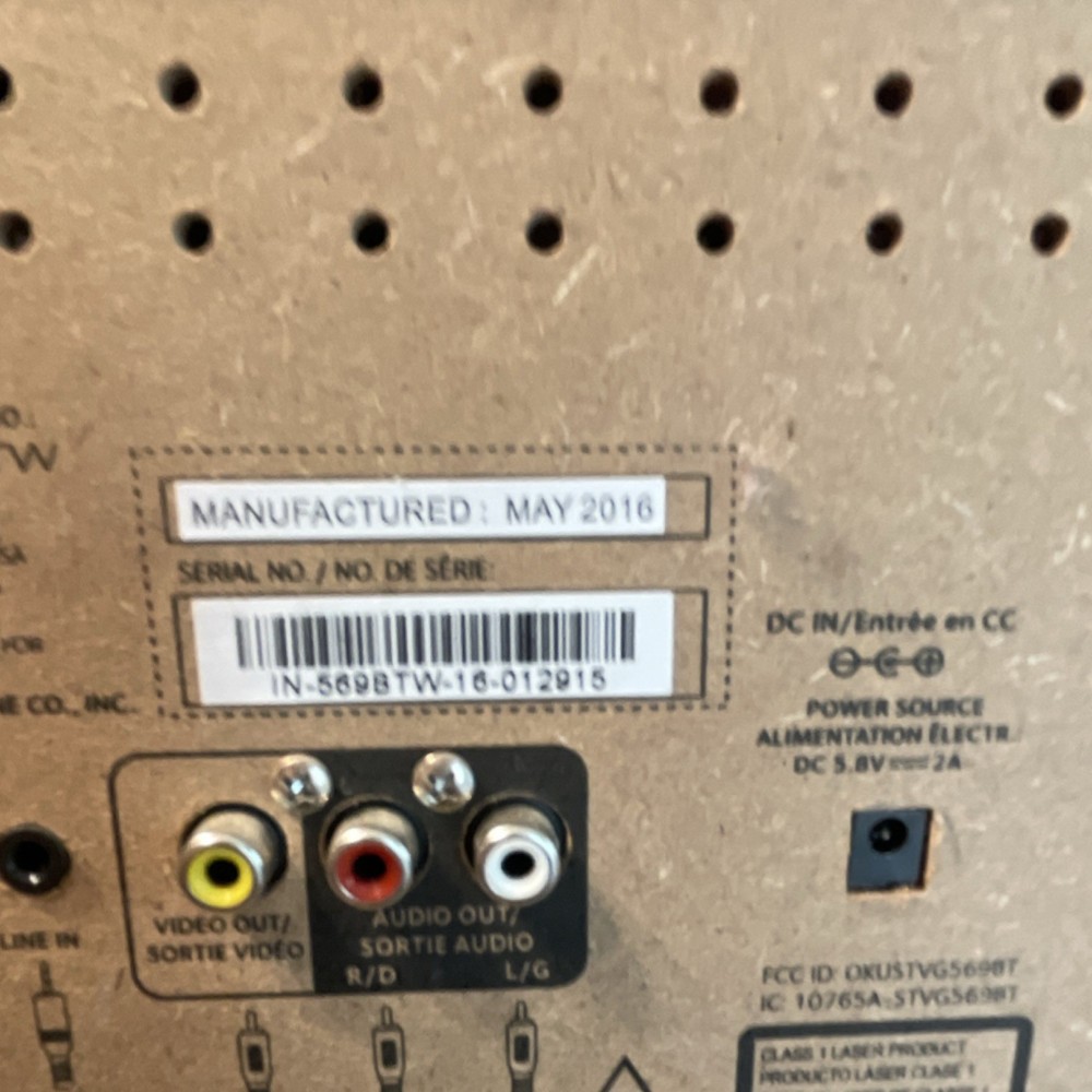 The Singing Machine STVG5698TW Bluetooth Karaoke System with Screen