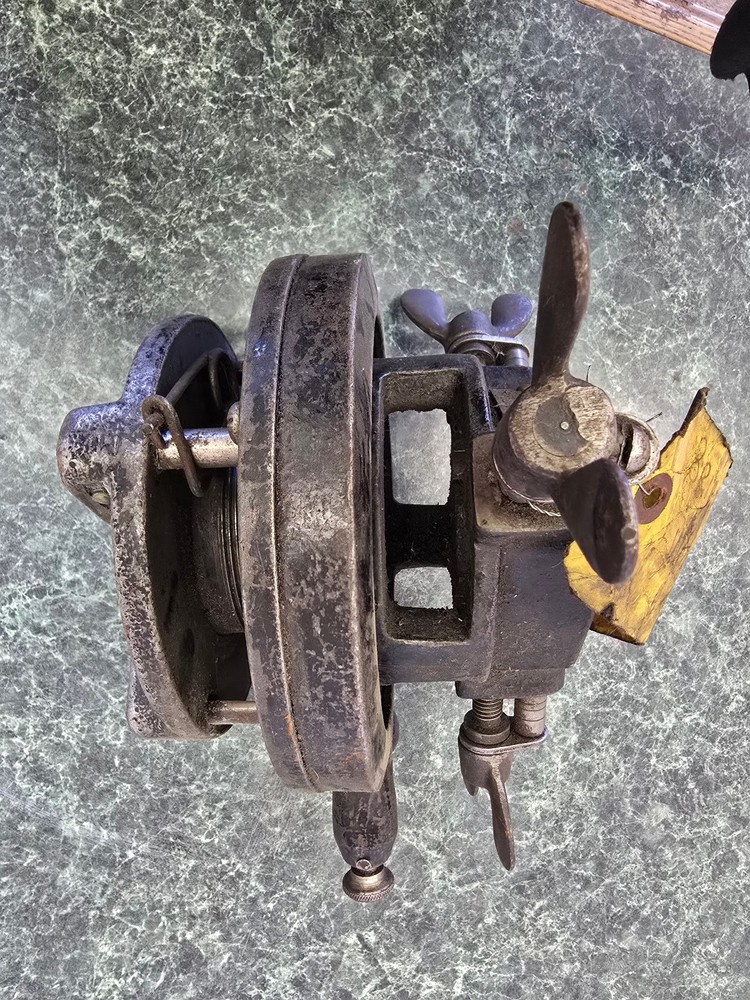 Toledo Pipe Threading Machine No. 1-BR, No. 110