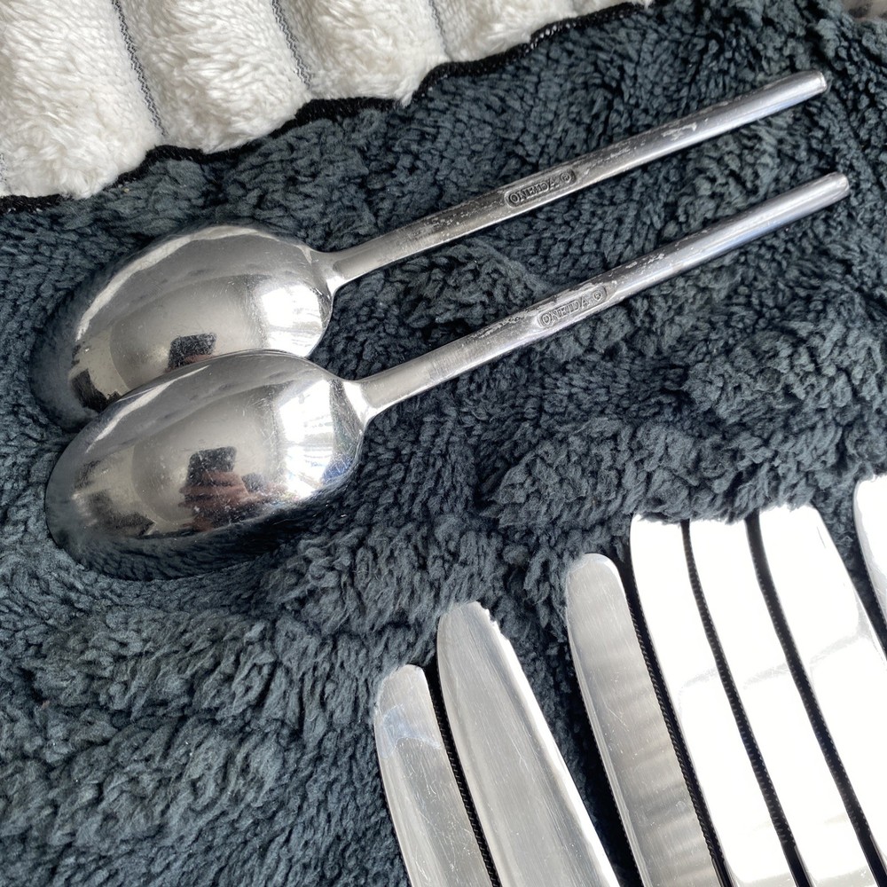 Oneida Raven 29pc Stainless Steel Flatware Set Fork Spoon Knife