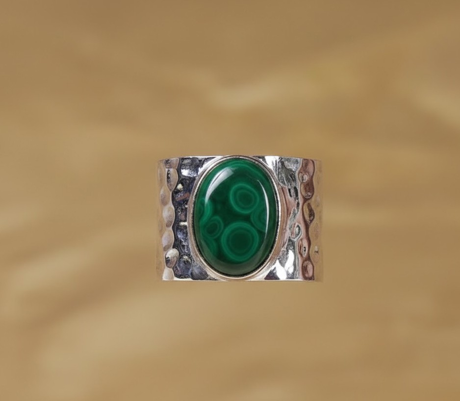 Solid 925Sterling Silver Natural Malachite Oval Gemstone Hammered Wide Band Ring