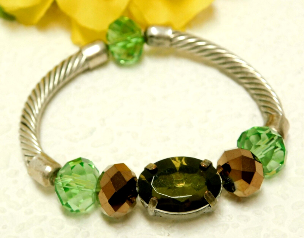GREEN AND BROWN CRYSTAL BEAD CABLE STRETCH BRACELET