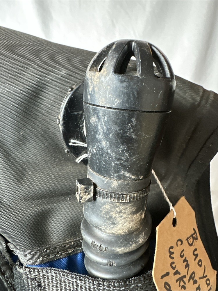 Seapro Inc. Buoyancy Compensator Size Medium