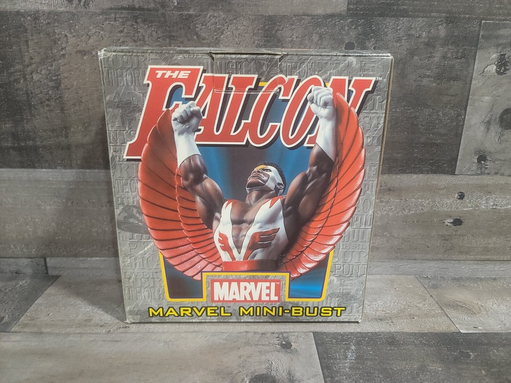 Marvel Bowen The Falcon #2651/3000