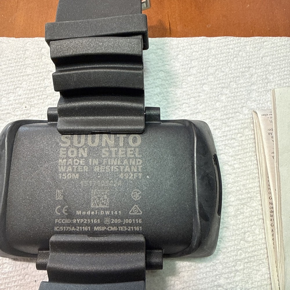 SUUNTO EON STEEL DIVE COMPUTER WITH TWO TANK PODS