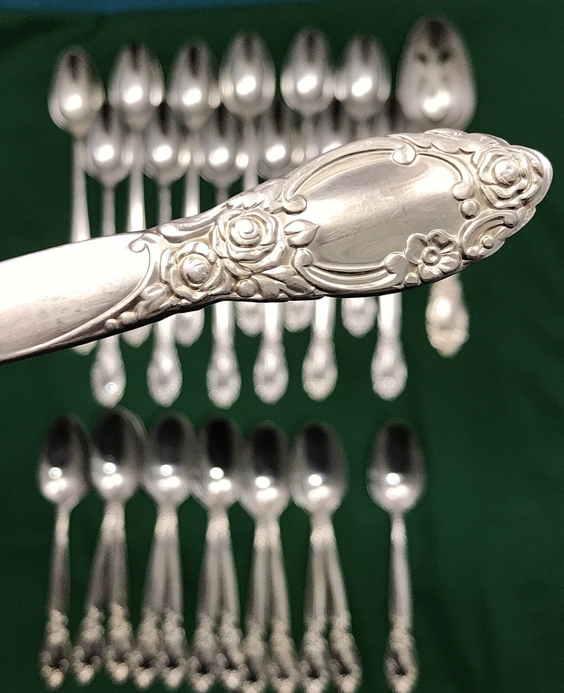 26 Pc BALLAD Silverplated ICED TEA, SERVING & TEASPOONS Oneida Very Nice!