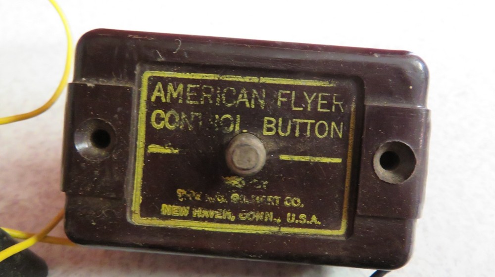 6- AMERICAN FLYER CONTROL BUTTON LOT S GAUGE