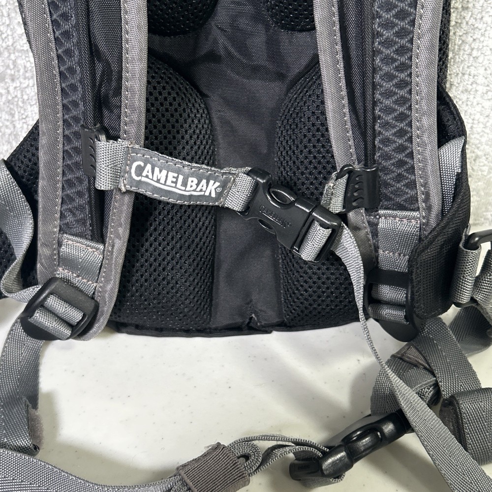 Camelbak Lobo Black Hydration Pack Hiking Trail Backpack w/New Bladder