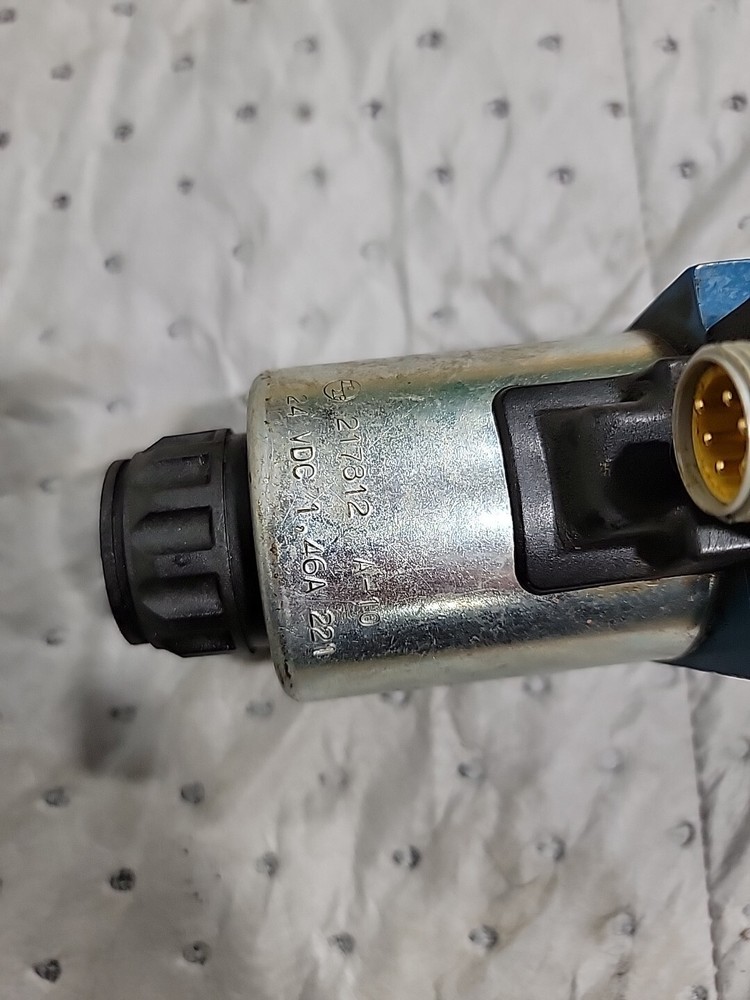 Rexroth 4WE10E40/CG24N9DK25L
