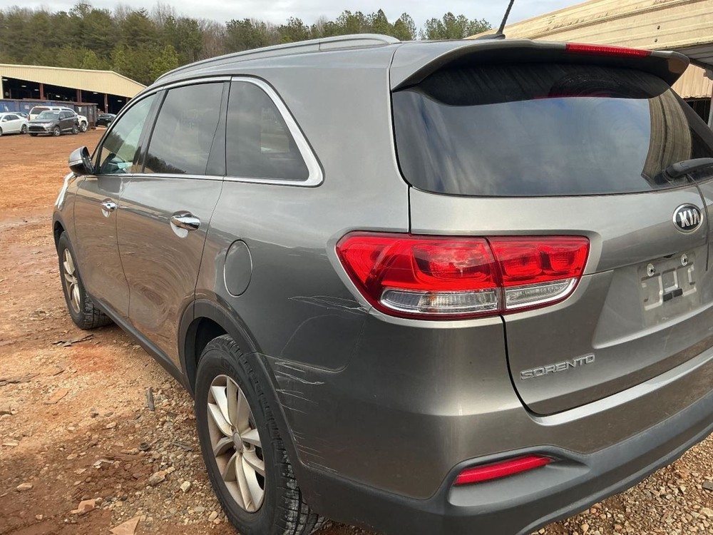 SORENTO 2017 Glove Box 4936633