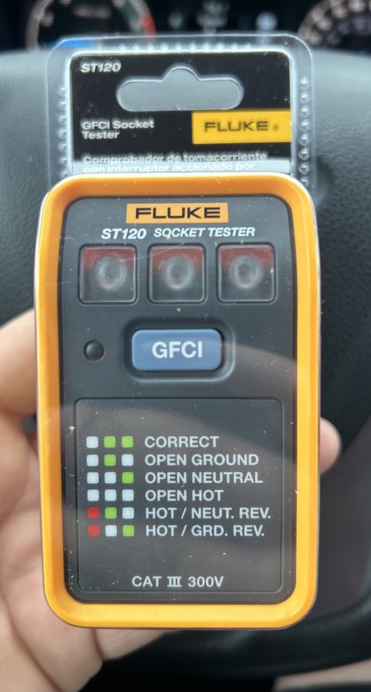 Fluke ST120 GFCI Socket Tester with Audible Beeper Electrical Outlet Tester NEW