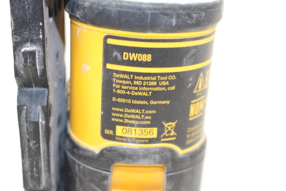 DEWALT DW088 Laser Chalkline (13009983)