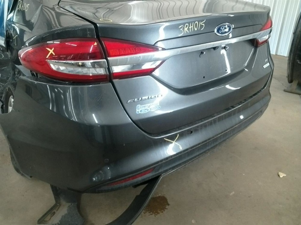 FUSION 2017 High Mounted Stop Light 104884332