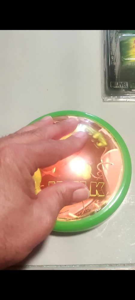 2003 Hulk Push On Push Off Light