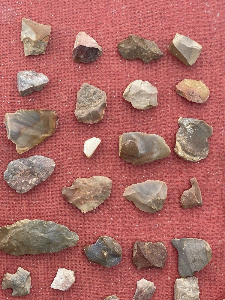 FLINT CHERT STONE ROCK