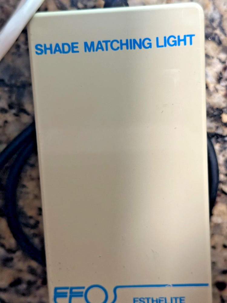 Efos esthelite dental shade matching light